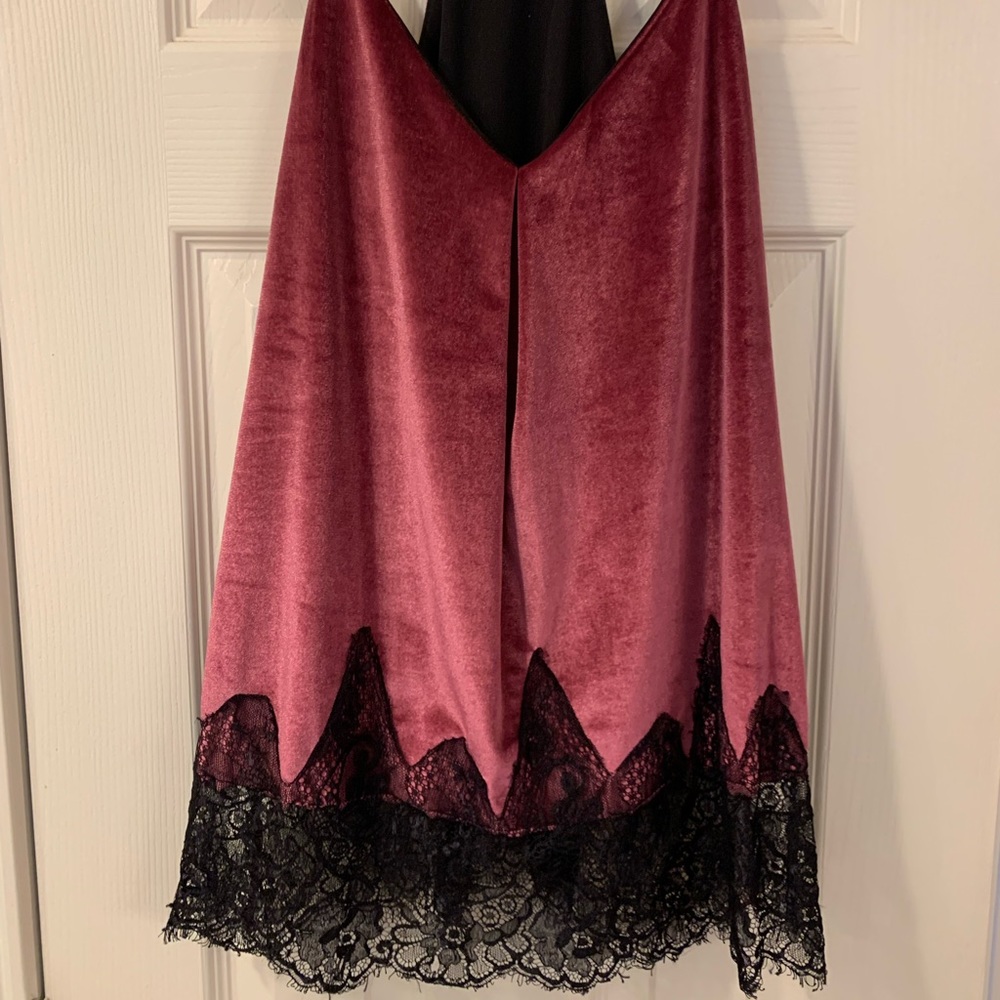 Gorgeous deep pink velvet tank with lace from Venus
